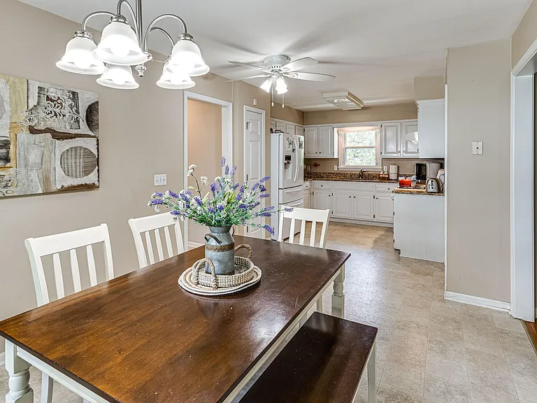 1521 Pinkerton Rd — Photo 12