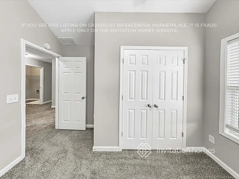 8920 Watersedge Ct — Photo 14