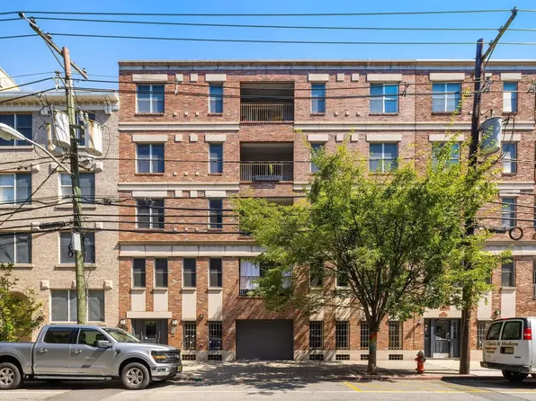 77 Jefferson Street image 24 of 28