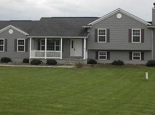 2796 Rich Hill Rd, Centerburg, OH 43011