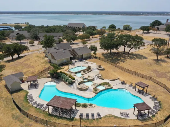 8100 Edgebrook Dr, Whitney, TX 76692