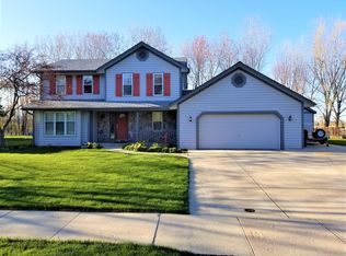 10210 W Calumet Rd, Milwaukee, WI 53224