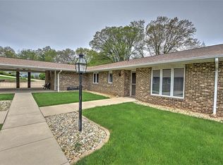 48 Sadowski Ct, Decatur, IL 62521