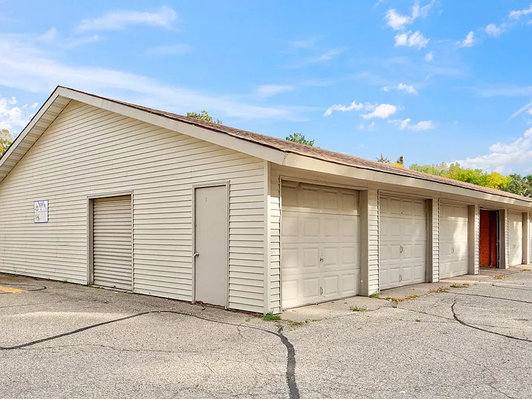Rice Creek Townhouses — Photo 20