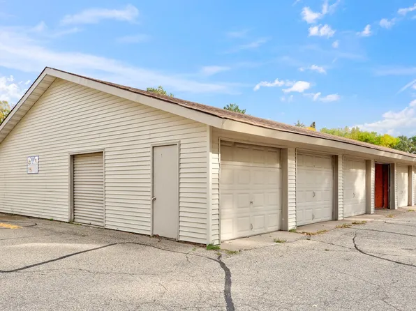 Rice Creek Townhouses, 1652 69th Ave NE, Minneapolis, MN 55432