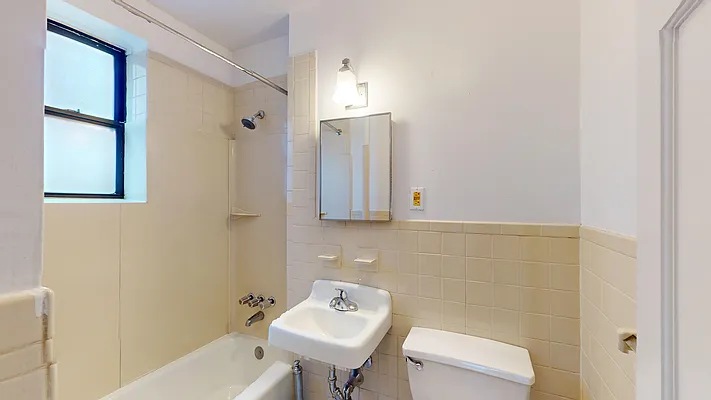 Rented by Bond New York | media 6