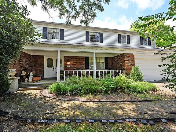 4th image of 741 Woodfield Dr