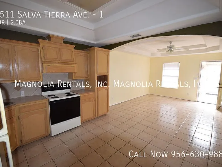 2511 Salvatierra Ave #1 — Photo 6