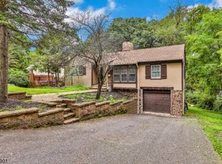 4 Alpine Trl, Sparta, NJ 07871