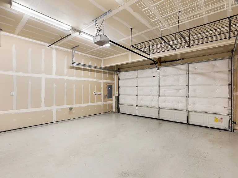 126 195th Pl SW — Photo 24