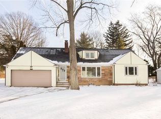 4735 W 210th St, Fairview Park, OH