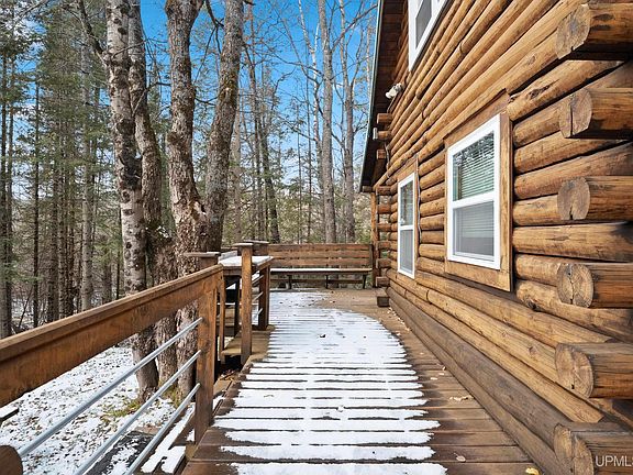 4th image of 128 Big Bear Rd