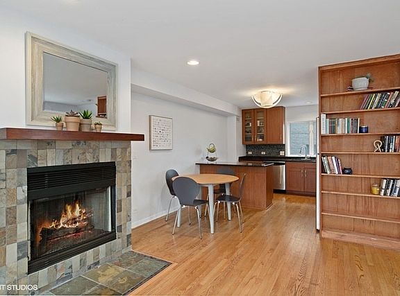 5th image of 2810 N Wolcott Ave #2810