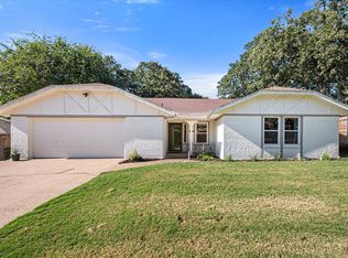 5926 Pleasant Hill Dr, Arlington, TX 76016