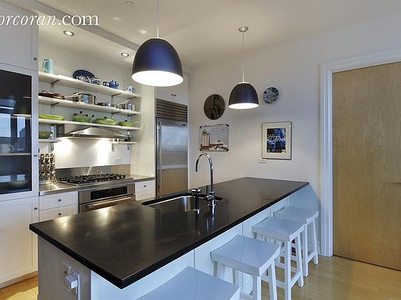 2nd image of 110 Livingston St APT 15G