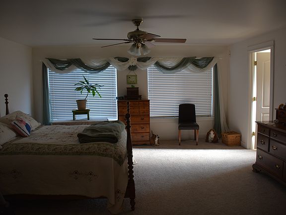 16'x17' master suite