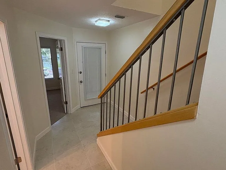 314 Westlake Ct — Photo 13
