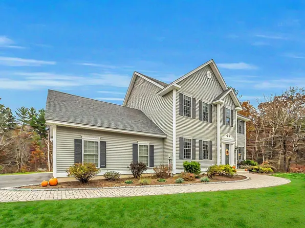 5 Laurel Landing, Hudson, NH 03051