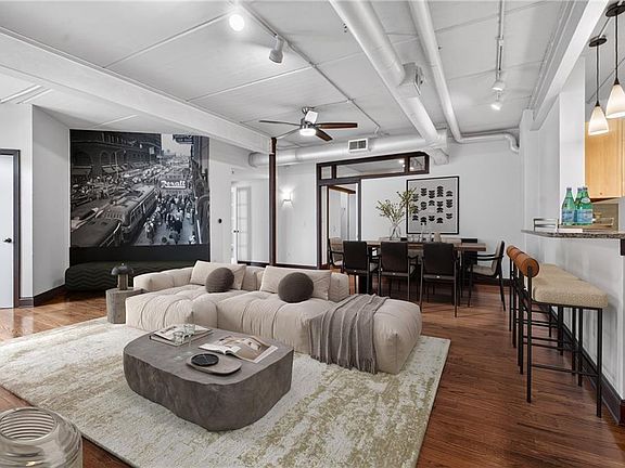 3rd image of 800 Peachtree St NE APT 1411