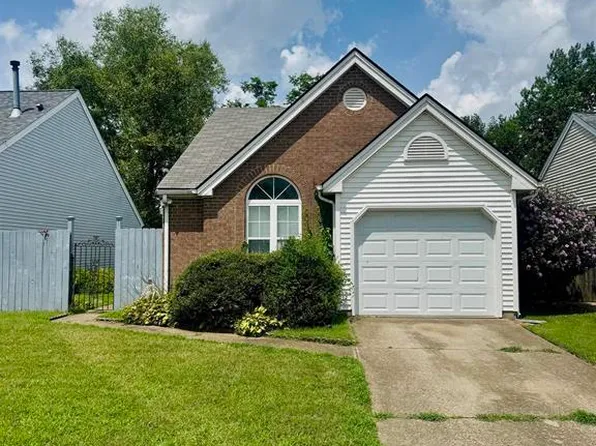 4474 Strickland Dr, Owensboro, KY 42301