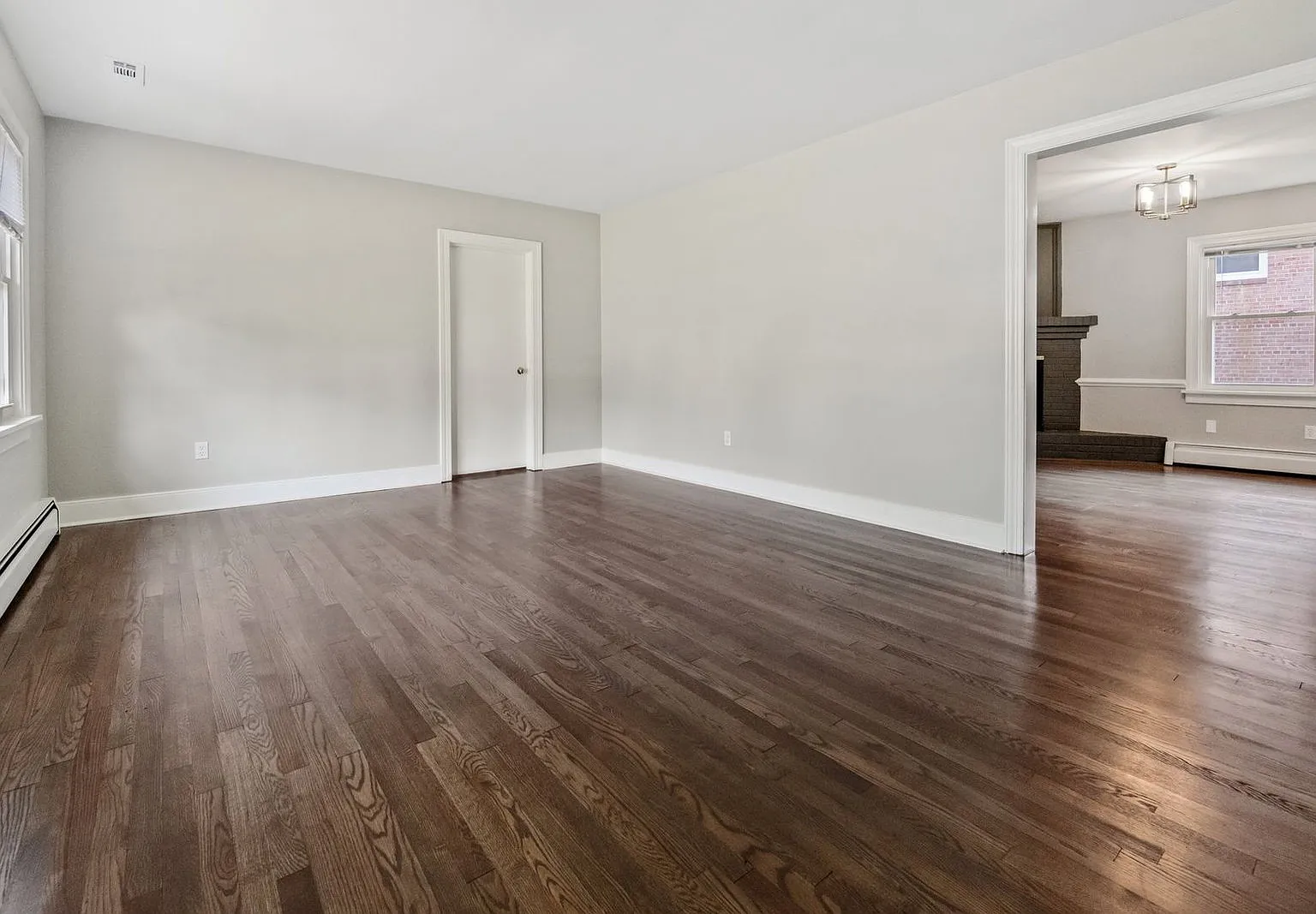 3 bed, 2.0 bath, 1414 sqft, $2,675 — Photo 4