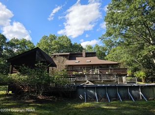 125 Batzel Dr, Cresco, PA 18326