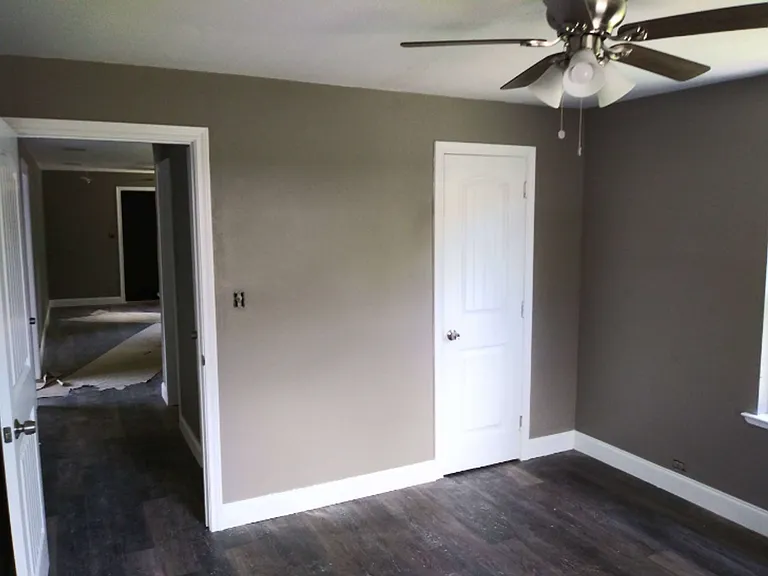1126 Park Cir — Photo 9