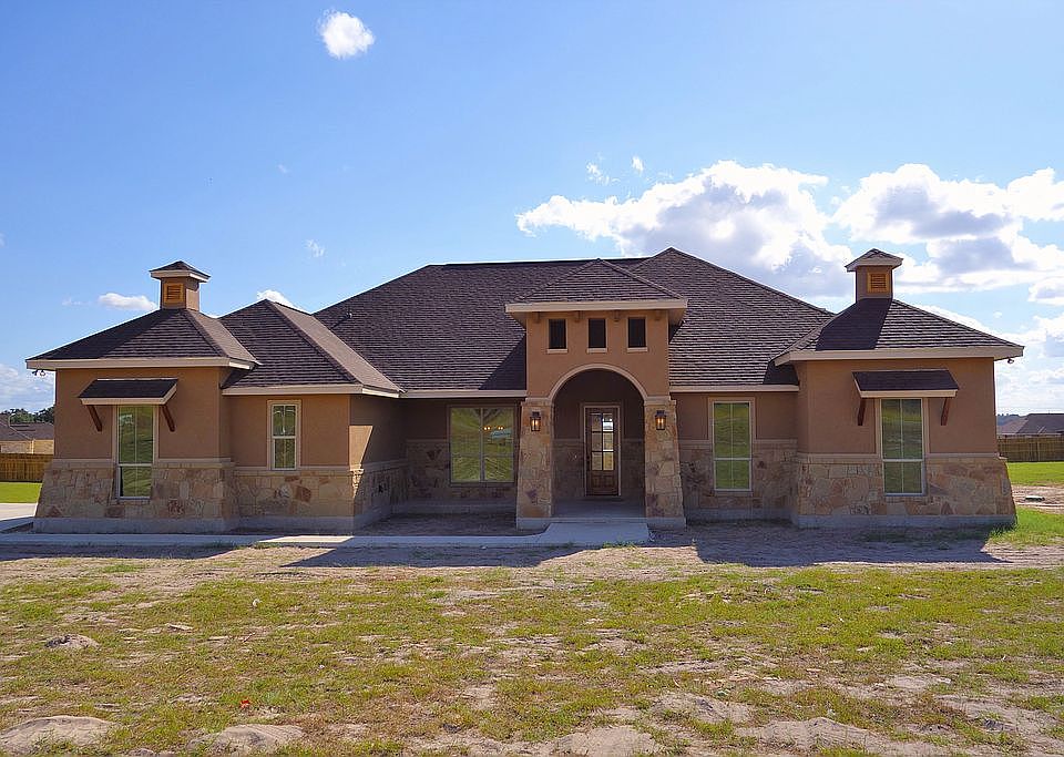 527 Fm 3432, La Vernia, TX 78121 | Zillow