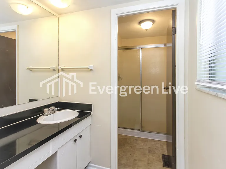 2137 Fairhaven Dr — Photo 10