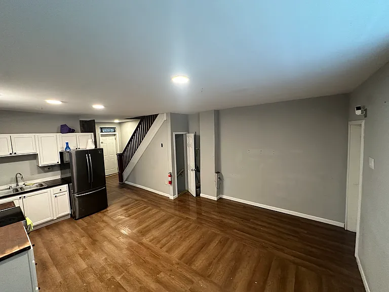 1510 Sycamore St — Photo 3