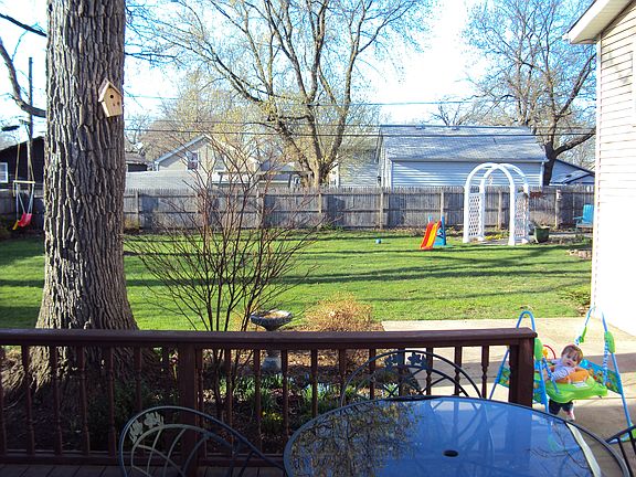 4th image of 204 Glenwood Dr