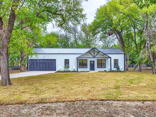 63 McFarlin Rd, Collinsville, TX 76233