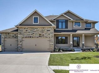 18805 Boyd St, Elkhorn, NE 68022