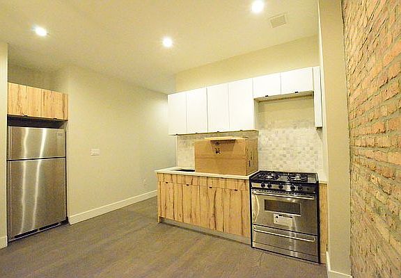 5th image of 336 Throop Ave APT 3R