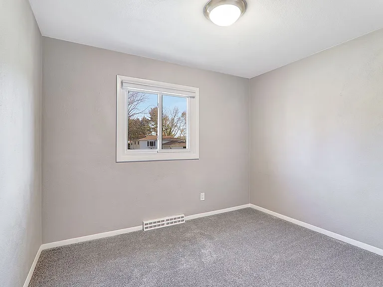 3789 Skyhigh Rd — Photo 20