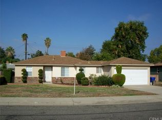1009 Lewis St, Pomona, CA 91768