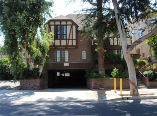 14228 Dickens St, Sherman Oaks, CA 91423