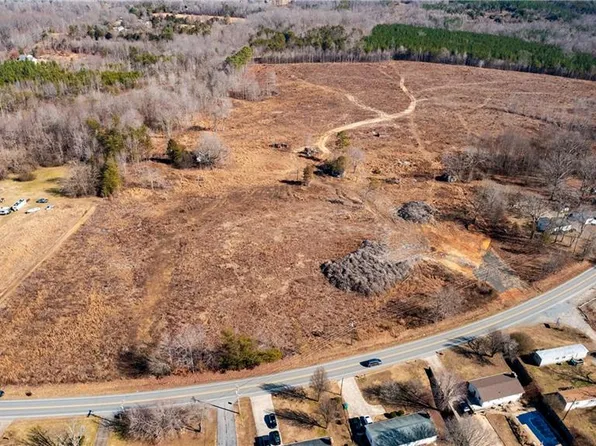 3648 Vance Street Ext, Reidsville, NC 27320