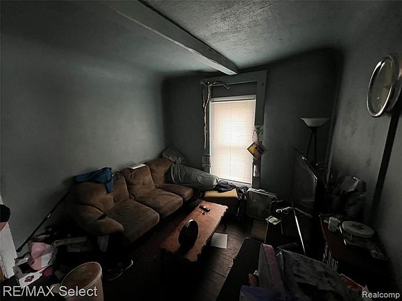 4th image of 1529 Lincoln Ave