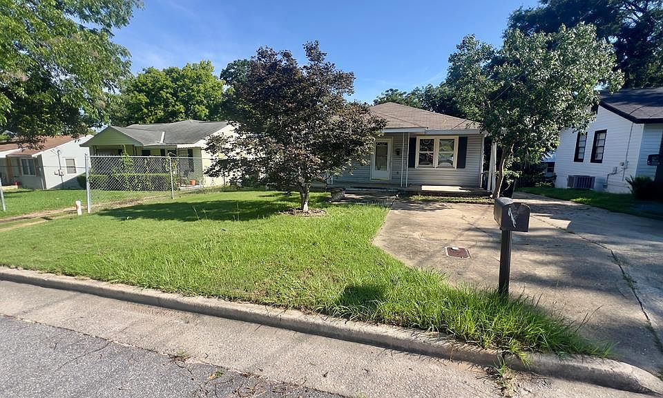 1st image of 927 Vineville St