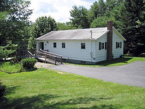 2nd image of 303 Gore Rd