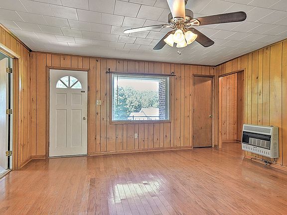 4th image of 597 Clear Branch Rd
