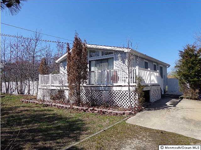 2nd image of 182 Mantoloking Rd