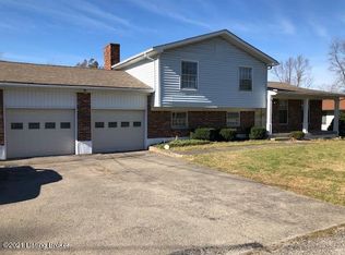 8312 Smyrna Pkwy, Louisville, KY 40228