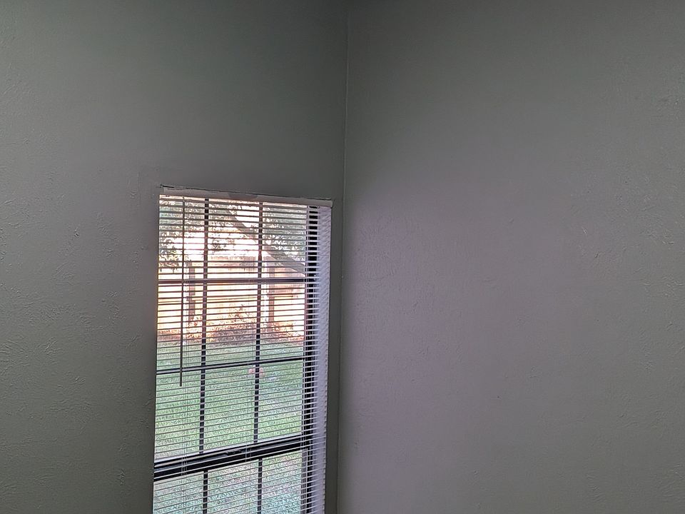1st image of 450 E Belt Line Rd