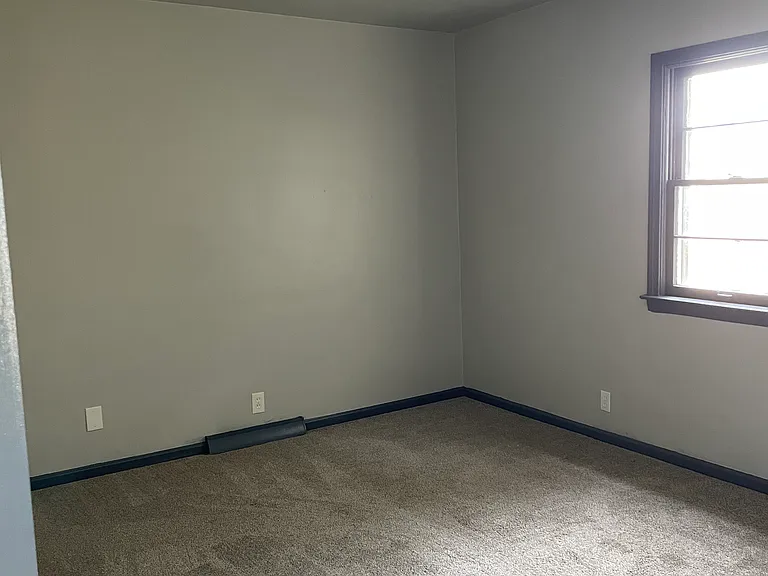 114 W Grout St — Photo 6