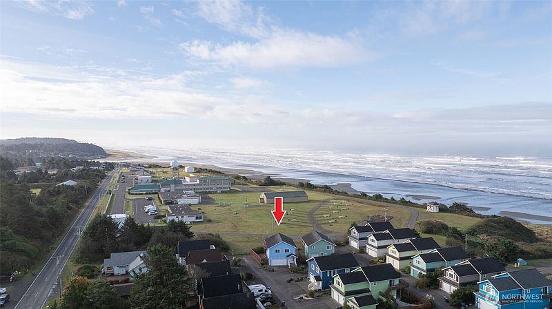 3rd image of 24 Darien Lane