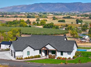 89 Westland Dr, Yakima, WA 98908