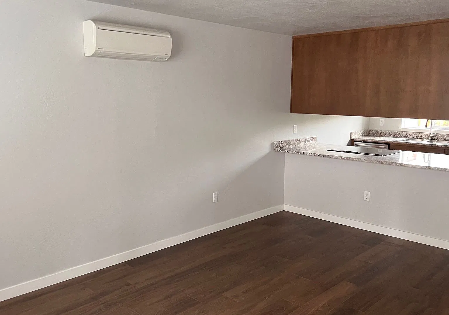 Cozy Townhome for Rent — Photo 4