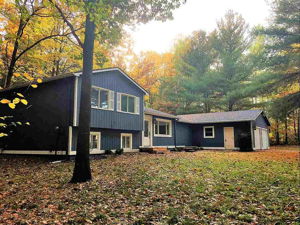 1st image of 2050 Roselawn Dr
